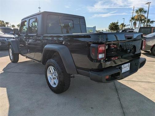 2023 Jeep Gladiator Sport