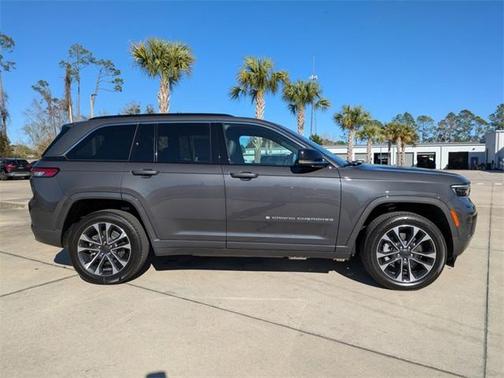 2025 Jeep Grand Cherokee 4xe Overland