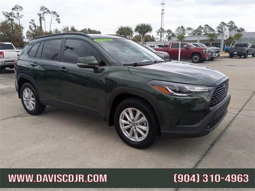 2024 Toyota Corolla Cross LE