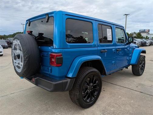 2024 Jeep Wrangler 4xe Sahara