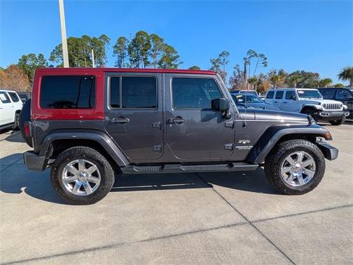 2016 Jeep Wrangler Unlimited Sahara
