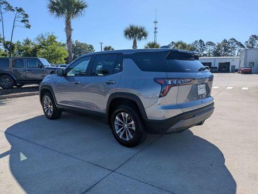 Sterling Gray Metallic 2026 Chevrolet Equinox LT