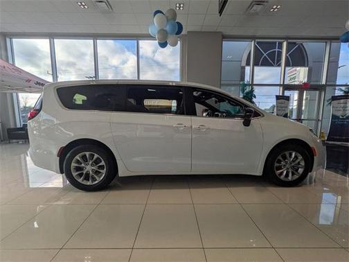 2026 Chrysler Pacifica Limited