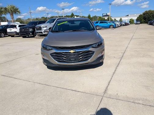 Mineral Gray Metallic 2024 Chevrolet Malibu LT