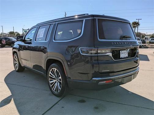 2022 Jeep Grand Wagoneer Series III