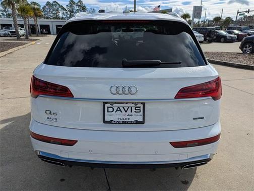 2024 Audi Q5 45 S line quattro Premium