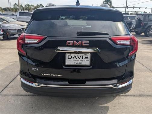 2023 GMC Terrain SLT