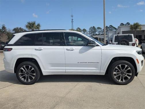 2025 Jeep Grand Cherokee Overland