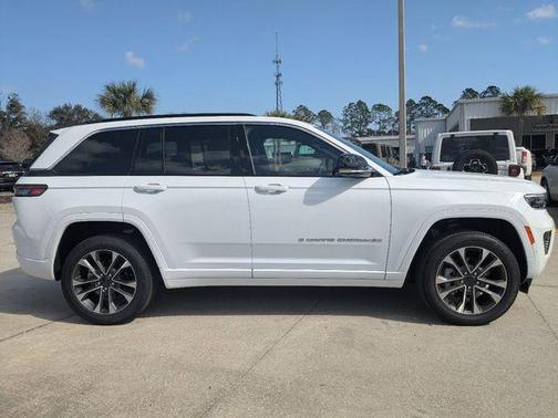 2025 Jeep Grand Cherokee Overland