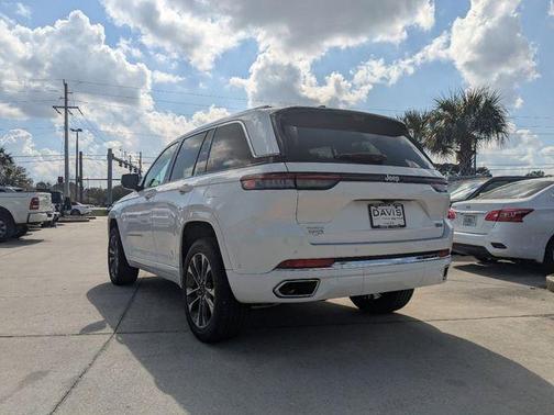 2025 Jeep Grand Cherokee Overland