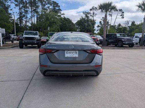 Gun Metallic 2024 Nissan Sentra SV