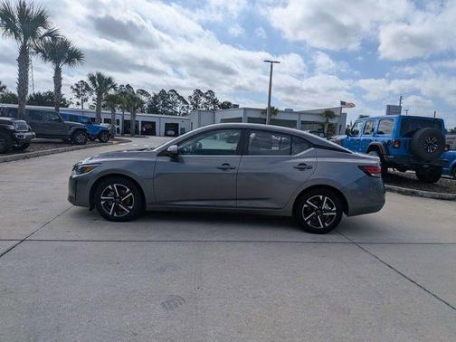 Gun Metallic 2024 Nissan Sentra SV