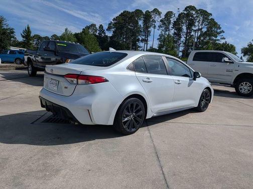 Ice 2024 Toyota Corolla SE