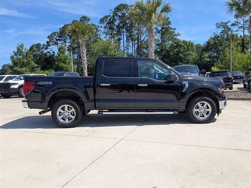 Agate Black 2025 Ford F-150 XLT