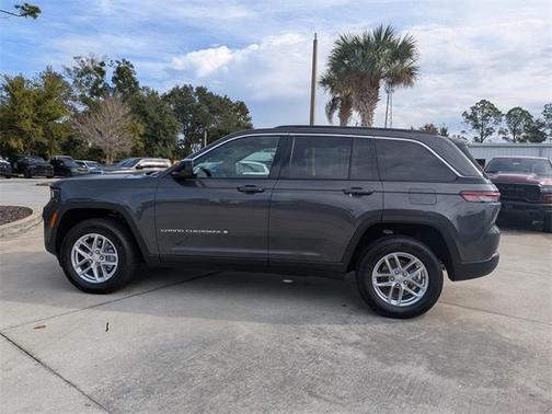 2025 Jeep Grand Cherokee Laredo X