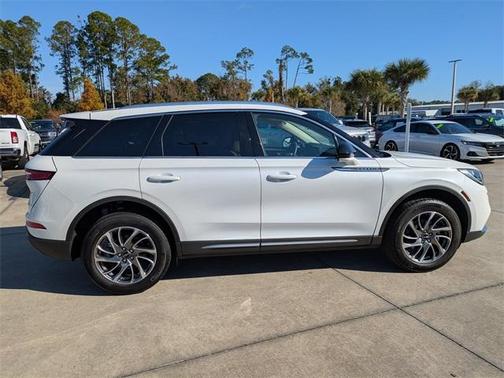 2022 Lincoln Corsair Standard