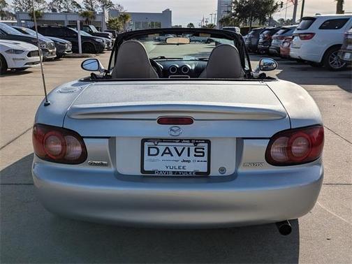 2003 Mazda MX-5 Miata LS