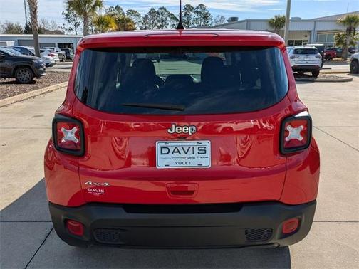 2023 Jeep Renegade Latitude