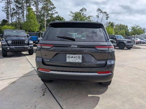 Metallic 2026 Jeep Grand Cherokee Limited