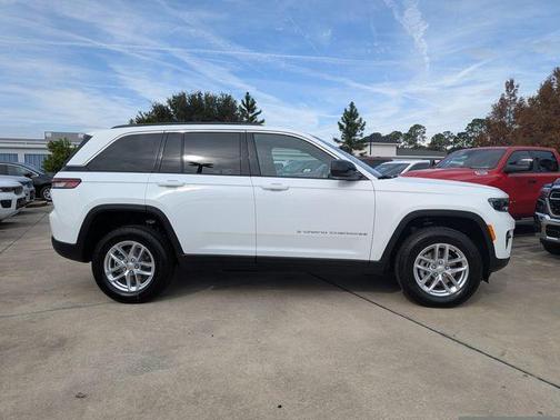 2025 Jeep Grand Cherokee Laredo X