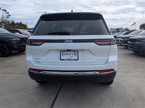 2025 Jeep Grand Cherokee Laredo X