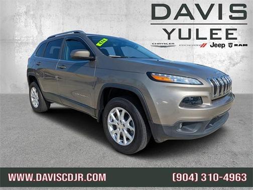 2023 Jeep Cherokee Altitude Lux