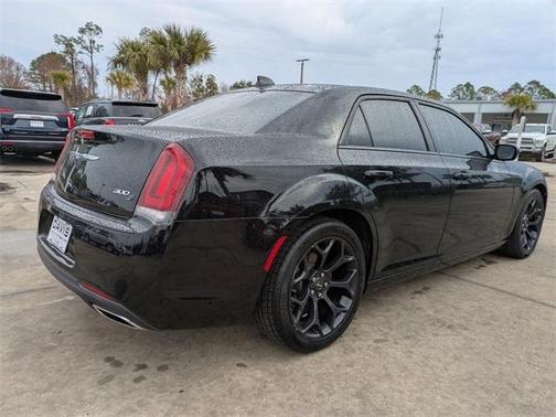 2020 Chrysler 300 S