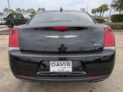 2020 Chrysler 300 S