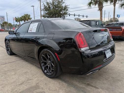 2020 Chrysler 300 S