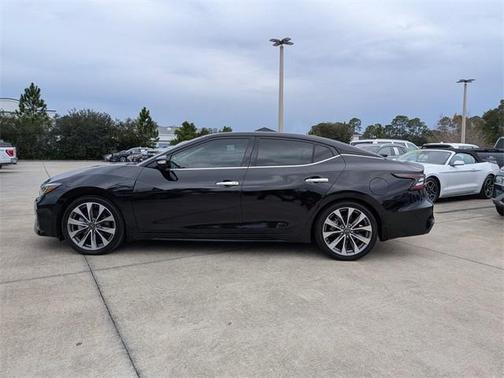 2023 Nissan Maxima Platinum