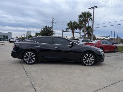 2023 Nissan Maxima Platinum