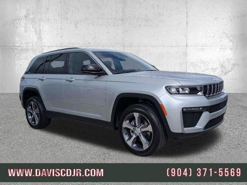 Silver Zynith 2026 Jeep Grand Cherokee Limited