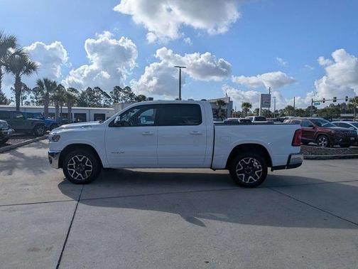 Bright White Clearcoat 2025 RAM 1500 Laramie