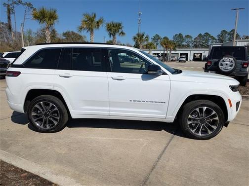 2025 Jeep Grand Cherokee 4xe Overland