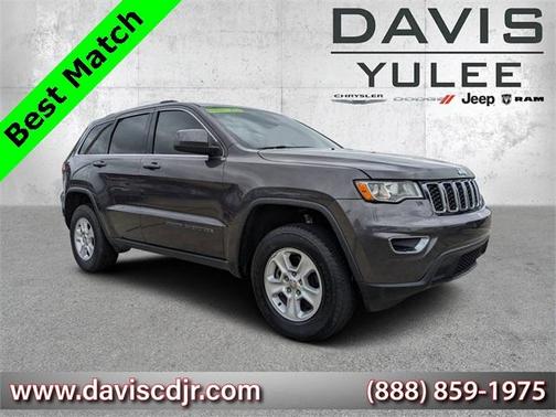 Photo 1 of 25 of 2017 Jeep Grand Cherokee Laredo
