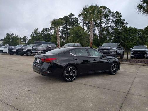 Black 2024 Nissan Altima 2.5 SR