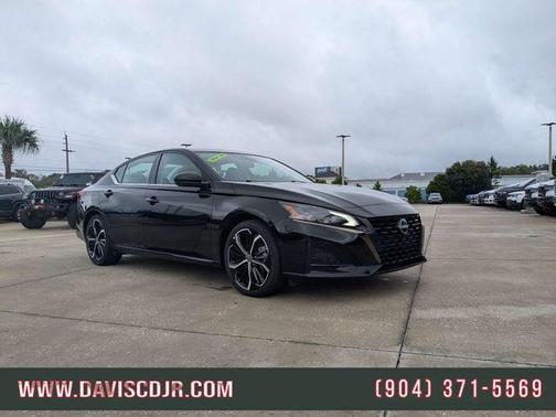 Black 2024 Nissan Altima 2.5 SR