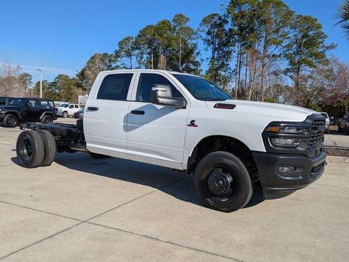 Bright White Clearcoat 2026 RAM 3500 Tradesman