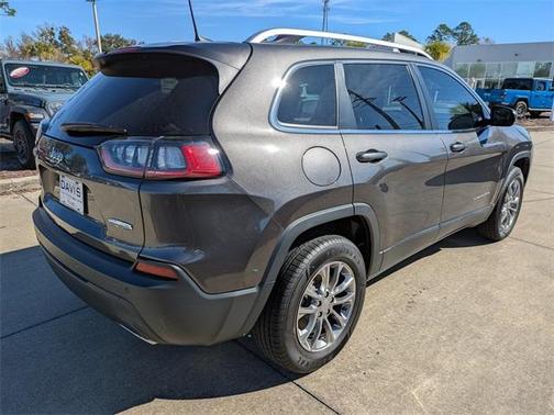 2021 Jeep Cherokee Latitude Lux