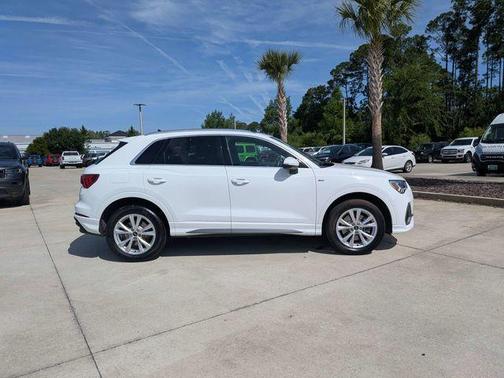 Arkona White 2024 Audi Q3 45 S line Premium