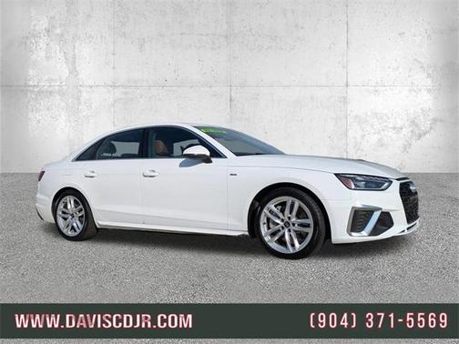 2024 Audi A4 45 S line quattro Premium