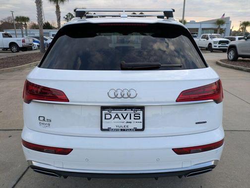 2024 Audi Q5 45 S line quattro Premium