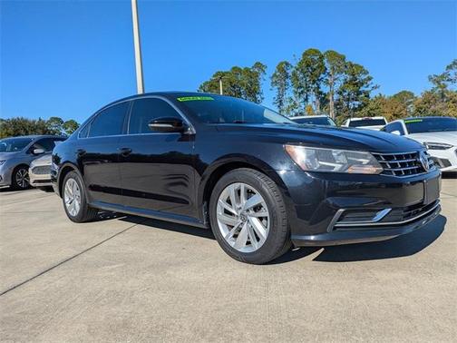 2018 Volkswagen Passat 2.0T SE