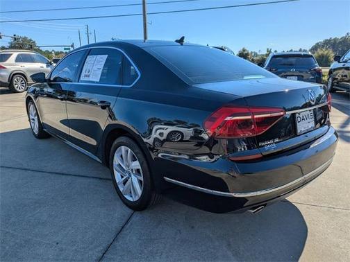 2018 Volkswagen Passat 2.0T SE