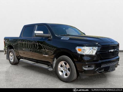 Diamond Black Crystal Pearlcoat 2020 RAM 1500 Big Horn/Lone Star