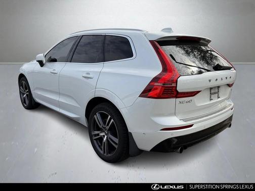 2018 Volvo XC60 T5 Momentum