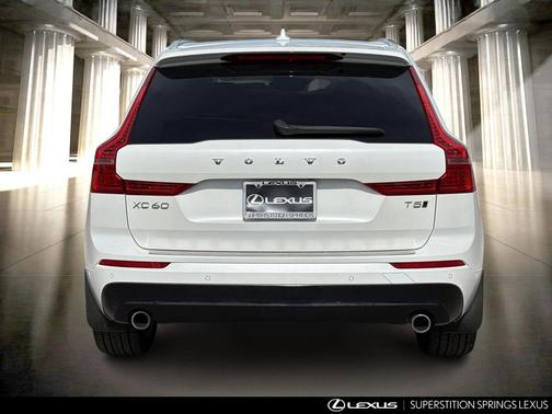2018 Volvo XC60 T5 Momentum