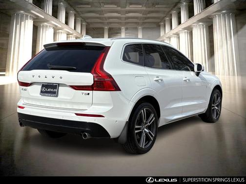2018 Volvo XC60 T5 Momentum