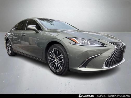2025 Lexus ES 300h Base