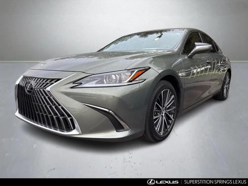 2025 Lexus ES 300h Base